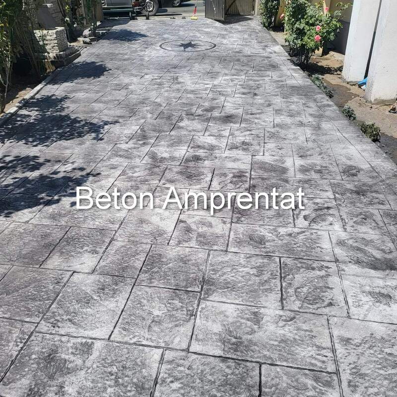 Descoperiți cele mai recente lucrări de beton amprentat realizate de Pavisil. Oferim soluții moderne și durabile pentru amenajări exterioare, cu o varietate de modele și culori.