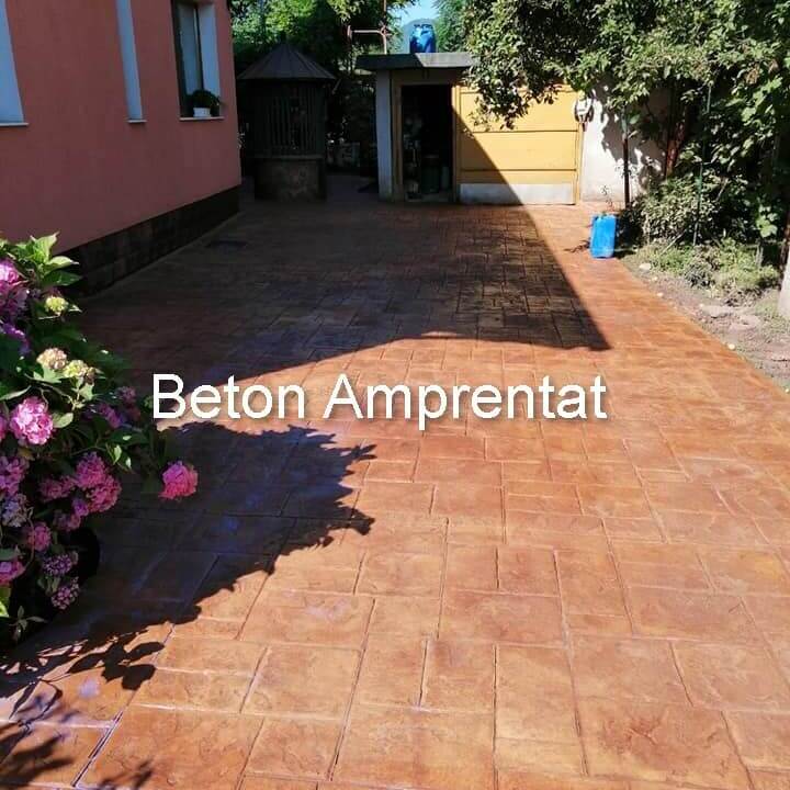 Descoperiți cele mai recente lucrări de beton amprentat realizate de Pavisil. Oferim soluții moderne și durabile pentru amenajări exterioare, cu o varietate de modele și culori.